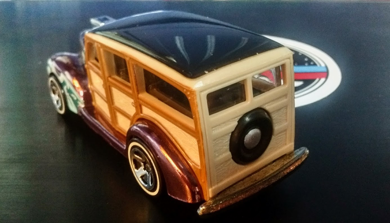 Illustration for article titled Wagon Wednesday - Hot Wheels Classics 1940's Woodie